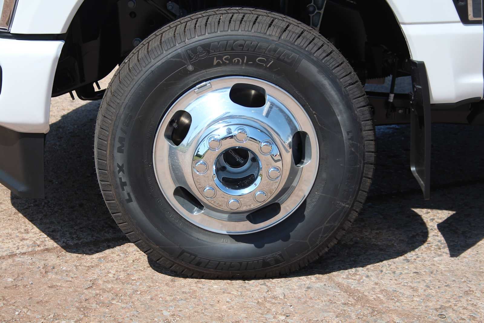 2026 Ford Super Duty F-350 DRW Pickup Platinum