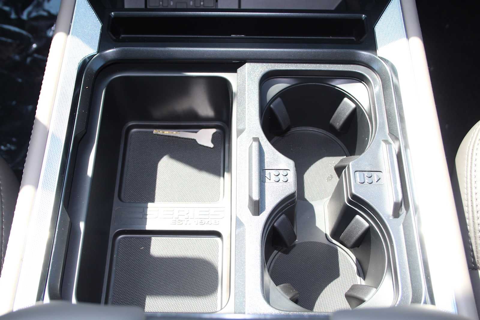 2026 Ford Super Duty F-350 DRW Pickup Platinum