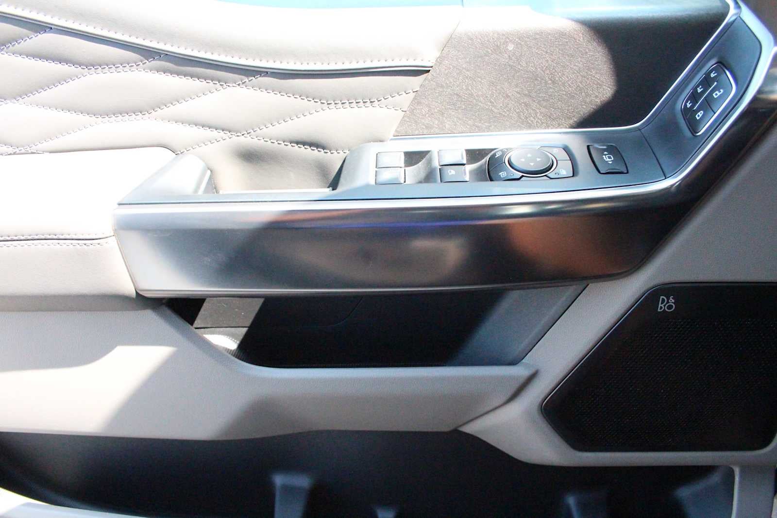 2026 Ford Super Duty F-350 DRW Pickup Platinum