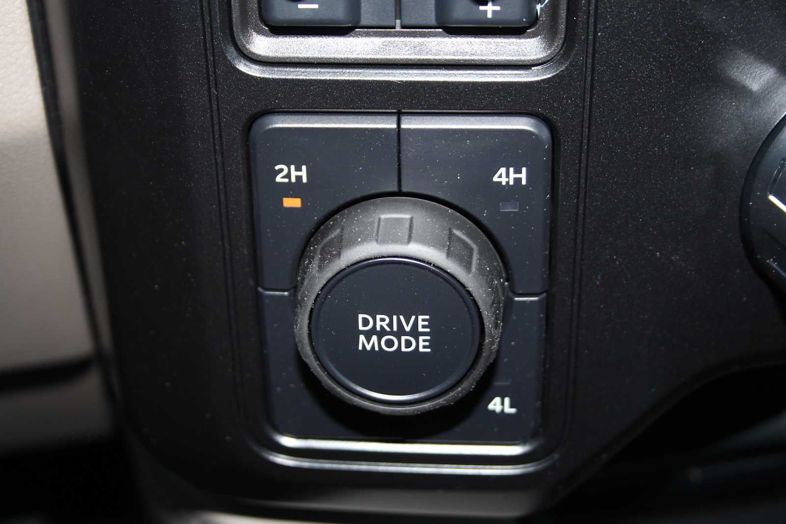 2026 Ford Super Duty F-350 DRW Pickup Platinum