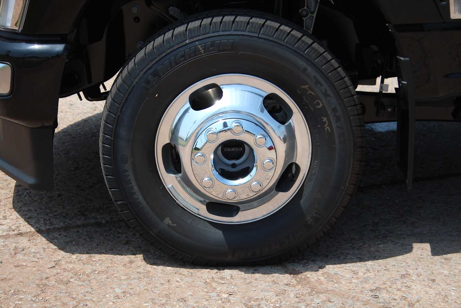 2026 Ford Super Duty F-350 DRW Pickup Platinum