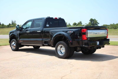 2026 Ford Super Duty F-350 DRW Pickup Platinum