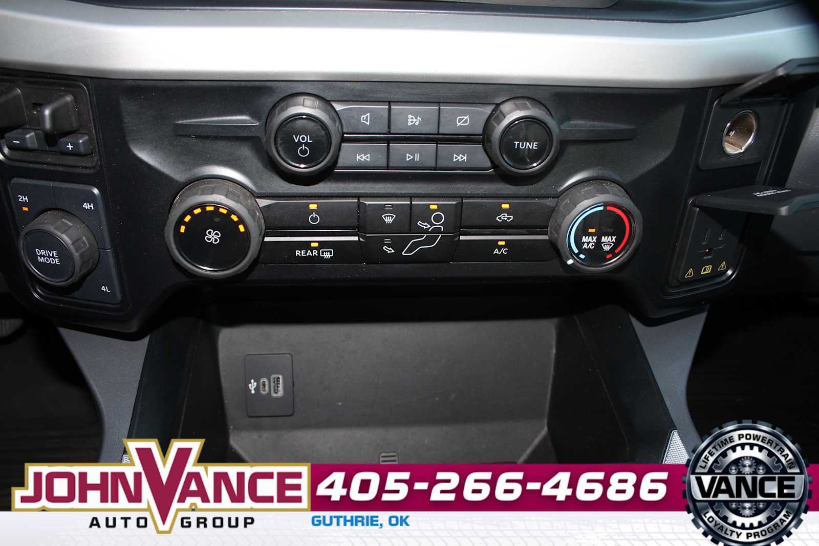 2024 Ford Super Duty F-350 DRW Pickup XLT
