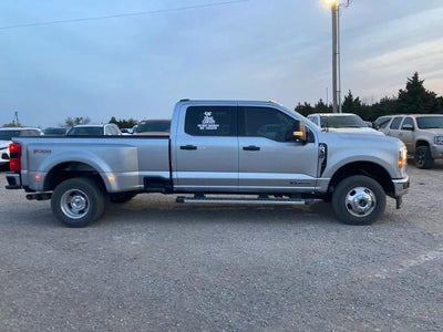 2024 Ford Super Duty F-350 DRW Pickup XLT