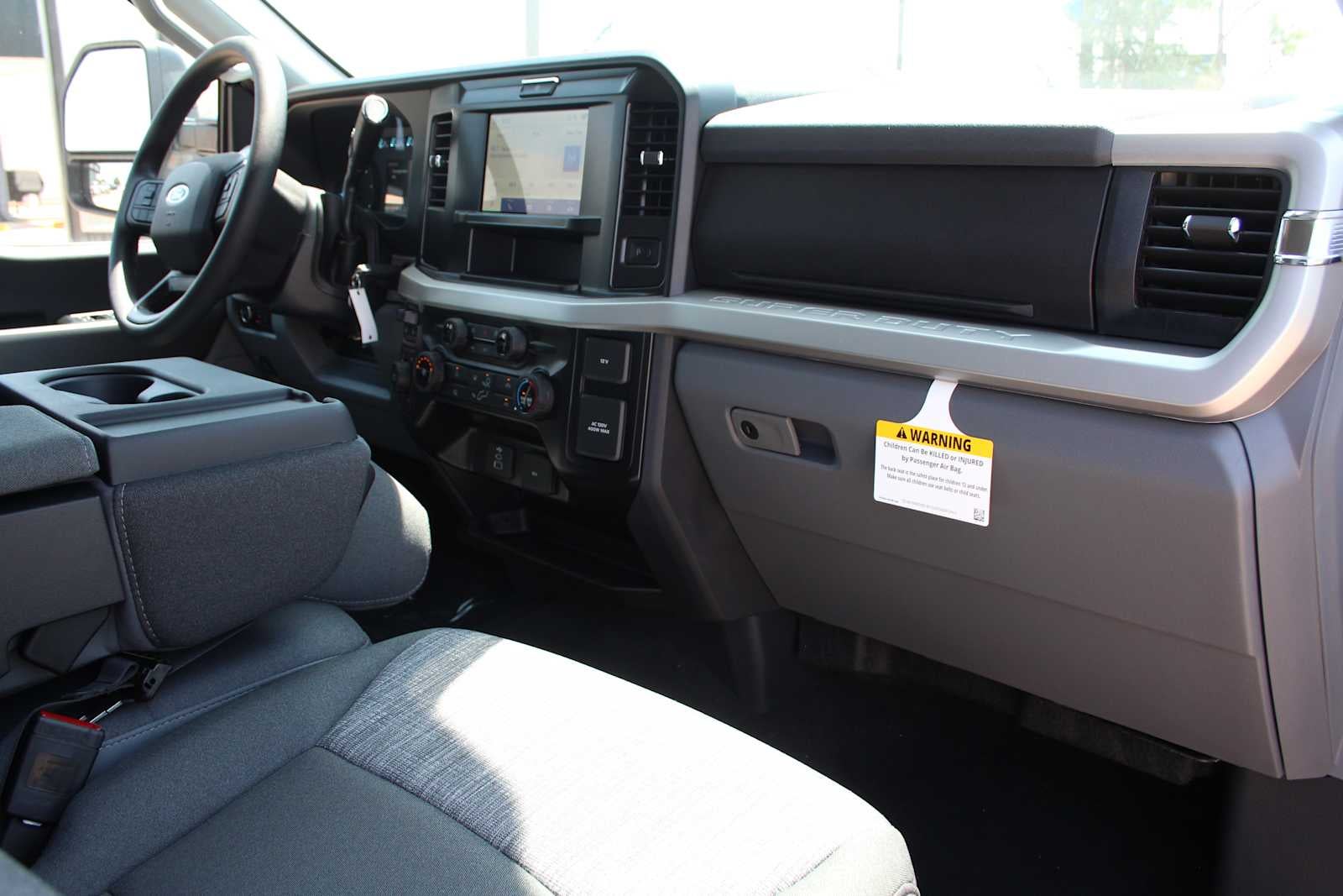 2026 Ford Super Duty F-350 DRW Pickup XLT