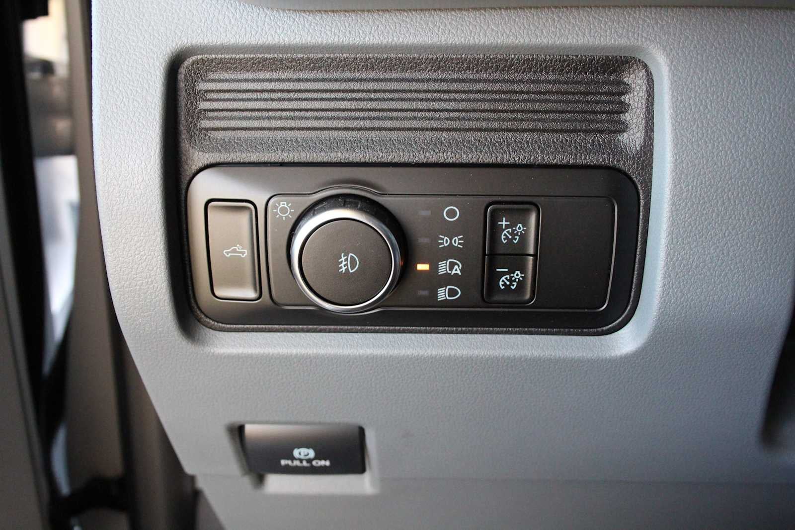 2026 Ford Super Duty F-350 DRW Pickup XLT