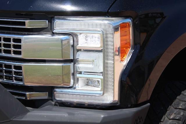 2018 Ford Super Duty F-350 DRW Pickup Platinum