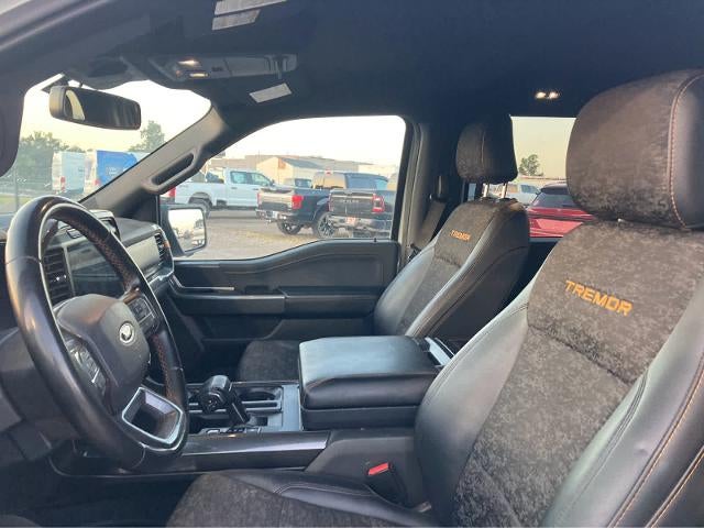 2023 Ford Super Duty F-350 DRW Pickup LARIAT