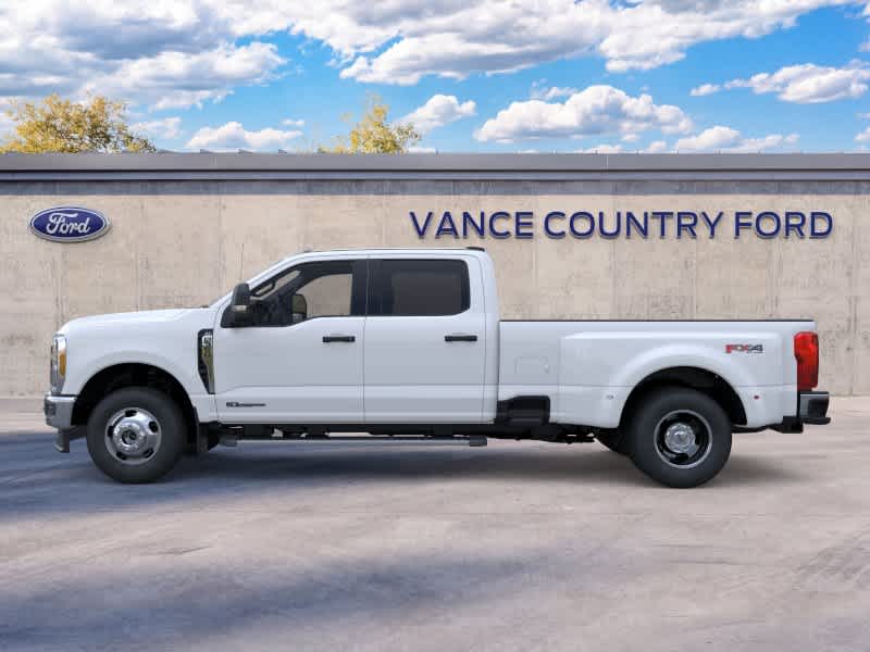2026 Ford Super Duty F-350 DRW Pickup XLT