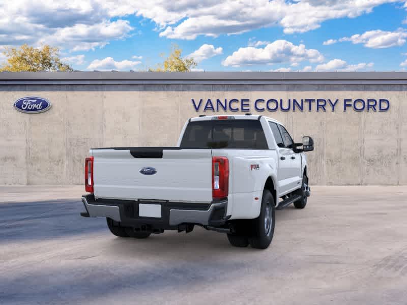 2026 Ford Super Duty F-350 DRW Pickup XLT
