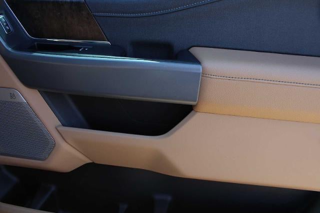 2024 Ford Super Duty F-350 DRW Pickup LARIAT