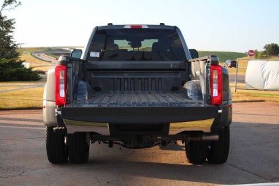 2026 Ford Super Duty F-350 DRW Pickup XLT