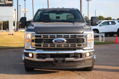 2026 Ford Super Duty F-350 DRW Pickup XLT