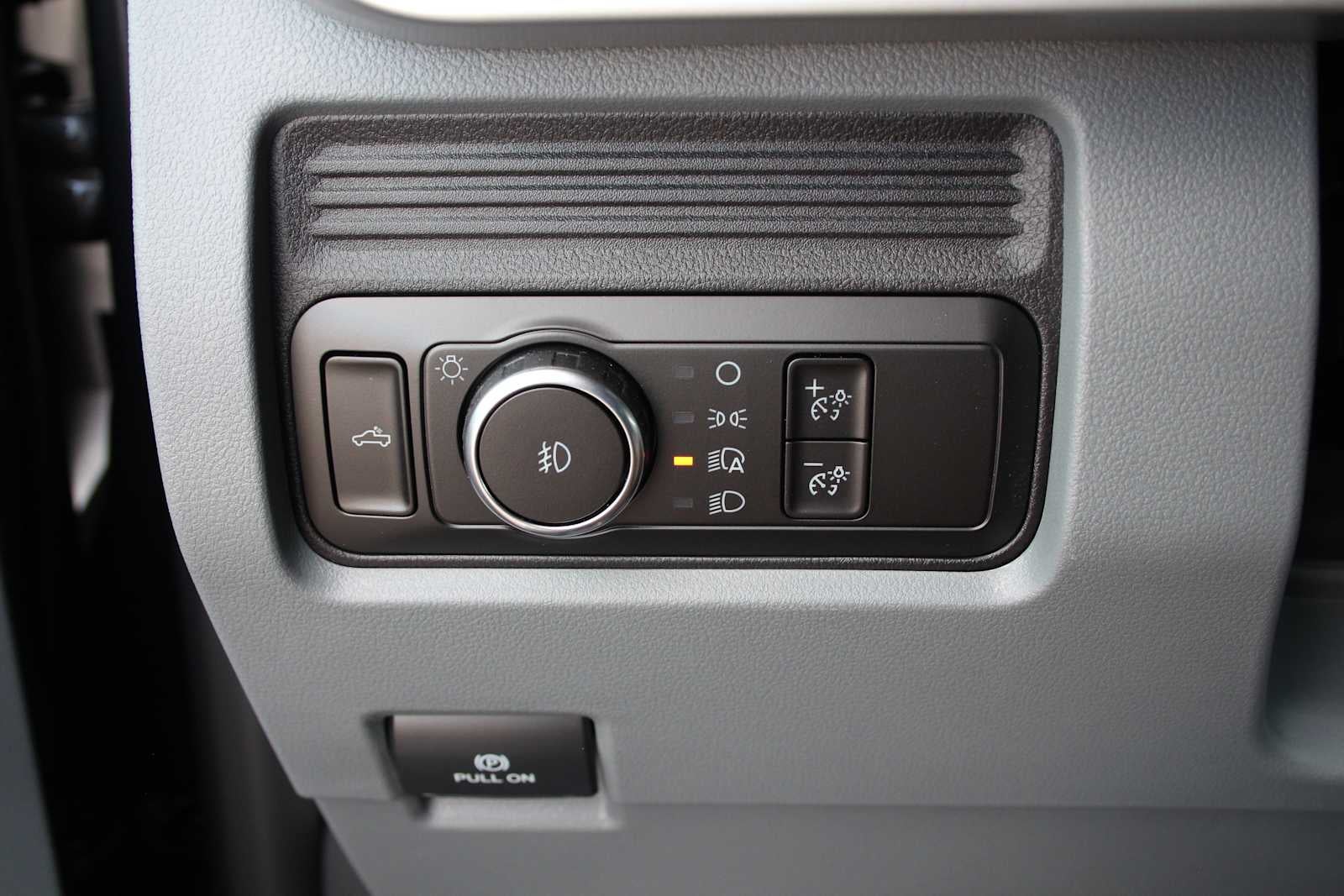 2026 Ford Super Duty F-350 DRW Pickup XLT