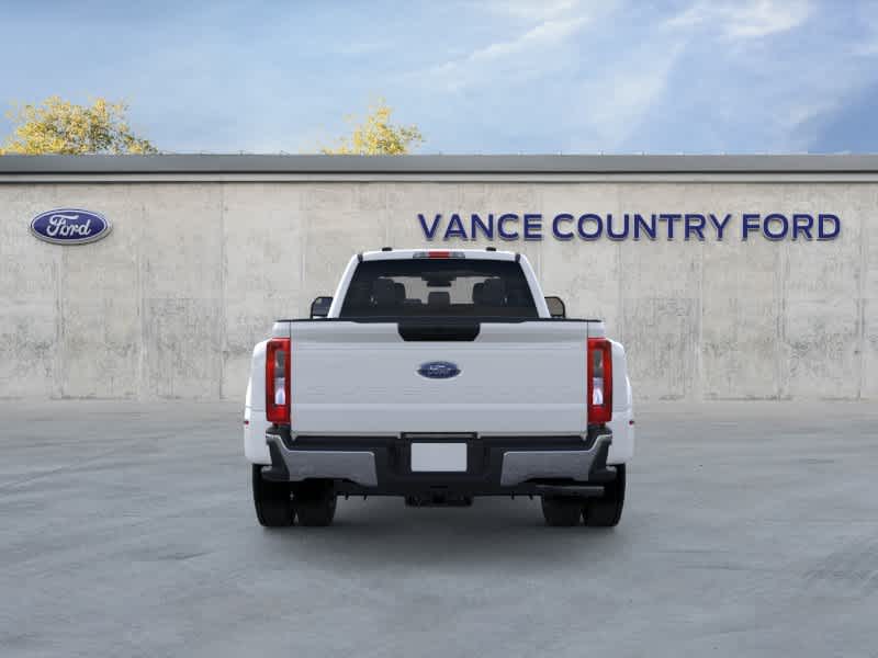 2026 Ford Super Duty F-450 Pickup XL