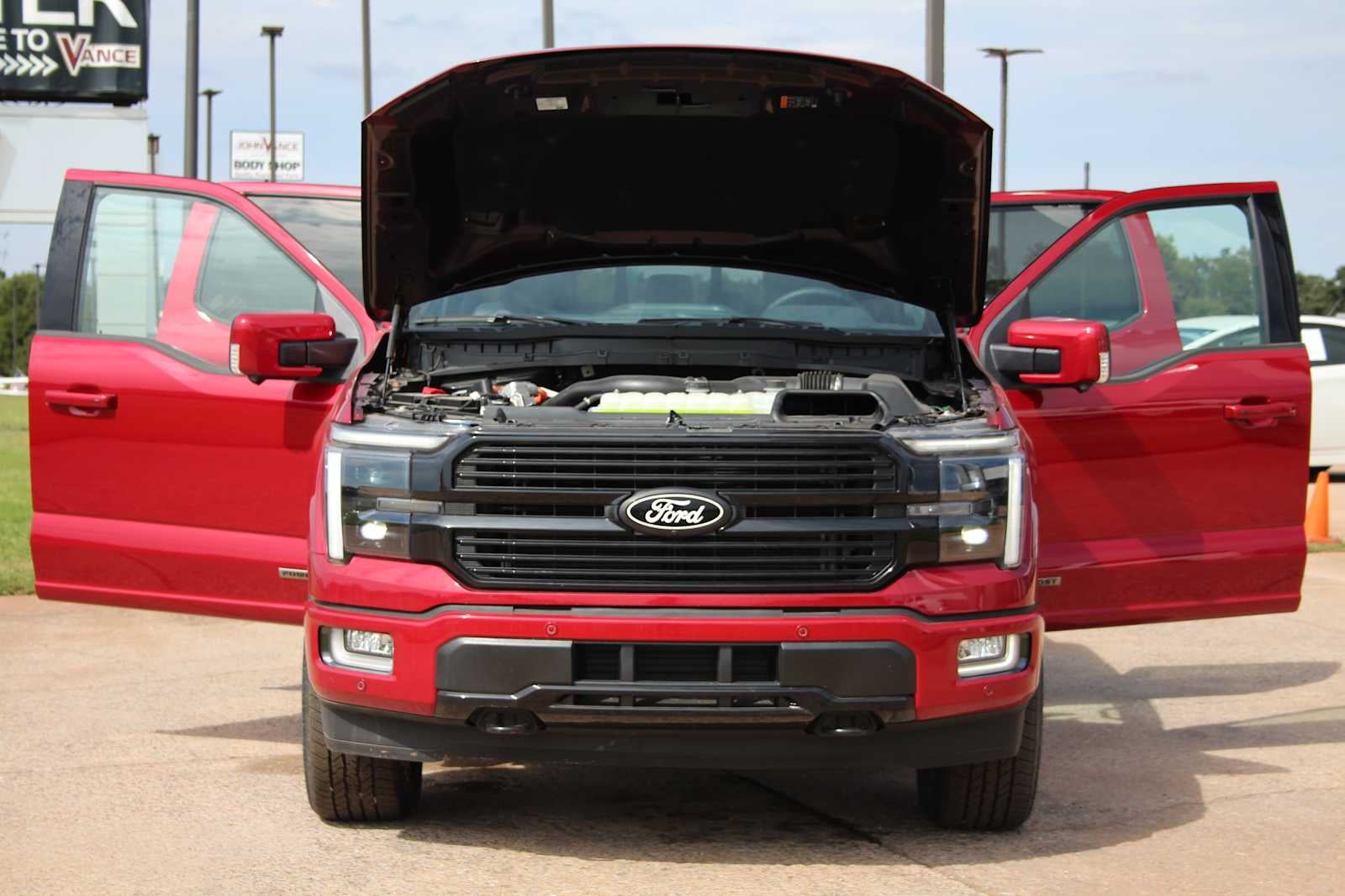 2025 Ford F-150 Platinum