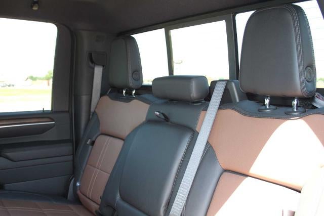 2025 Chevrolet Silverado 3500HD High Country