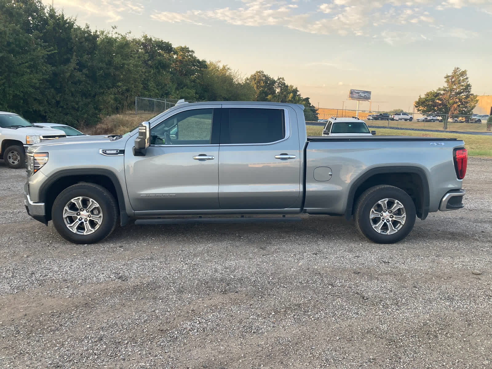 2024 GMC Sierra 1500 SLT