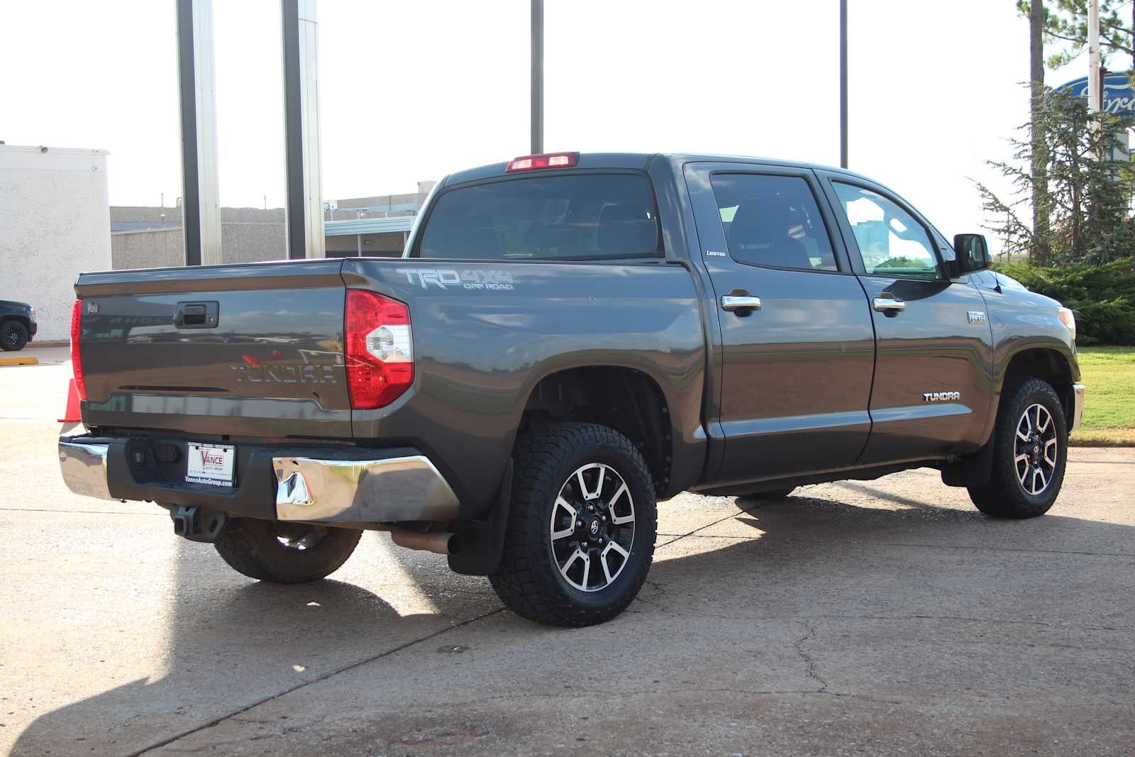 2016 Toyota Tundra LTD