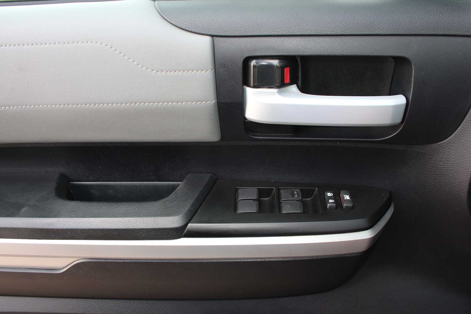 2016 Toyota Tundra LTD