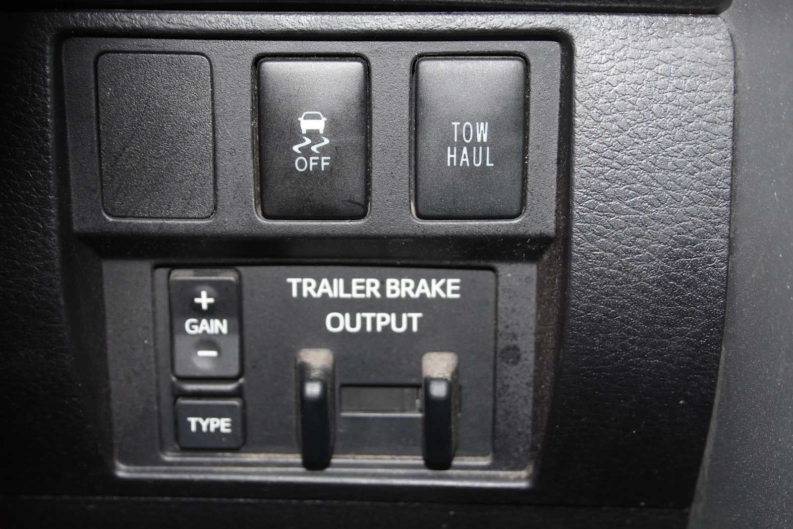 2016 Toyota Tundra LTD