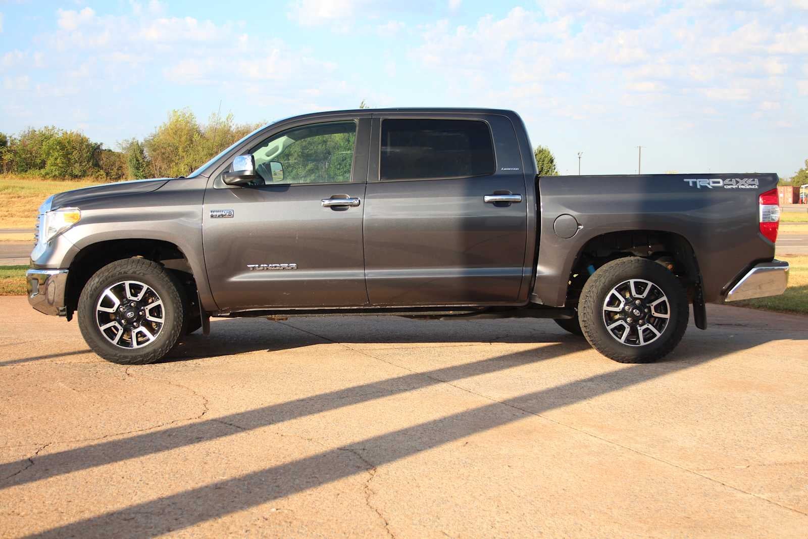 2016 Toyota Tundra LTD